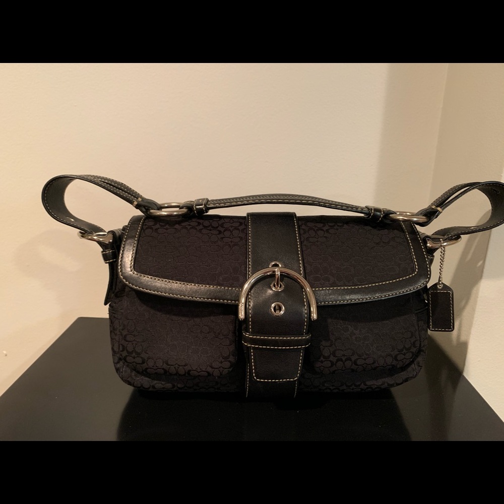 Authentic COACH SIGNATURE SMALL C HOBO